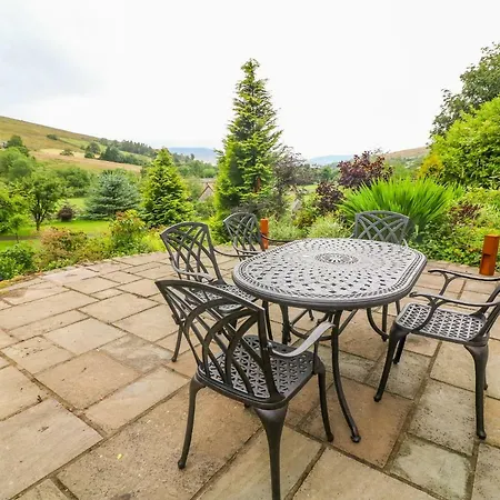 Cowgill Grange * Newby Head